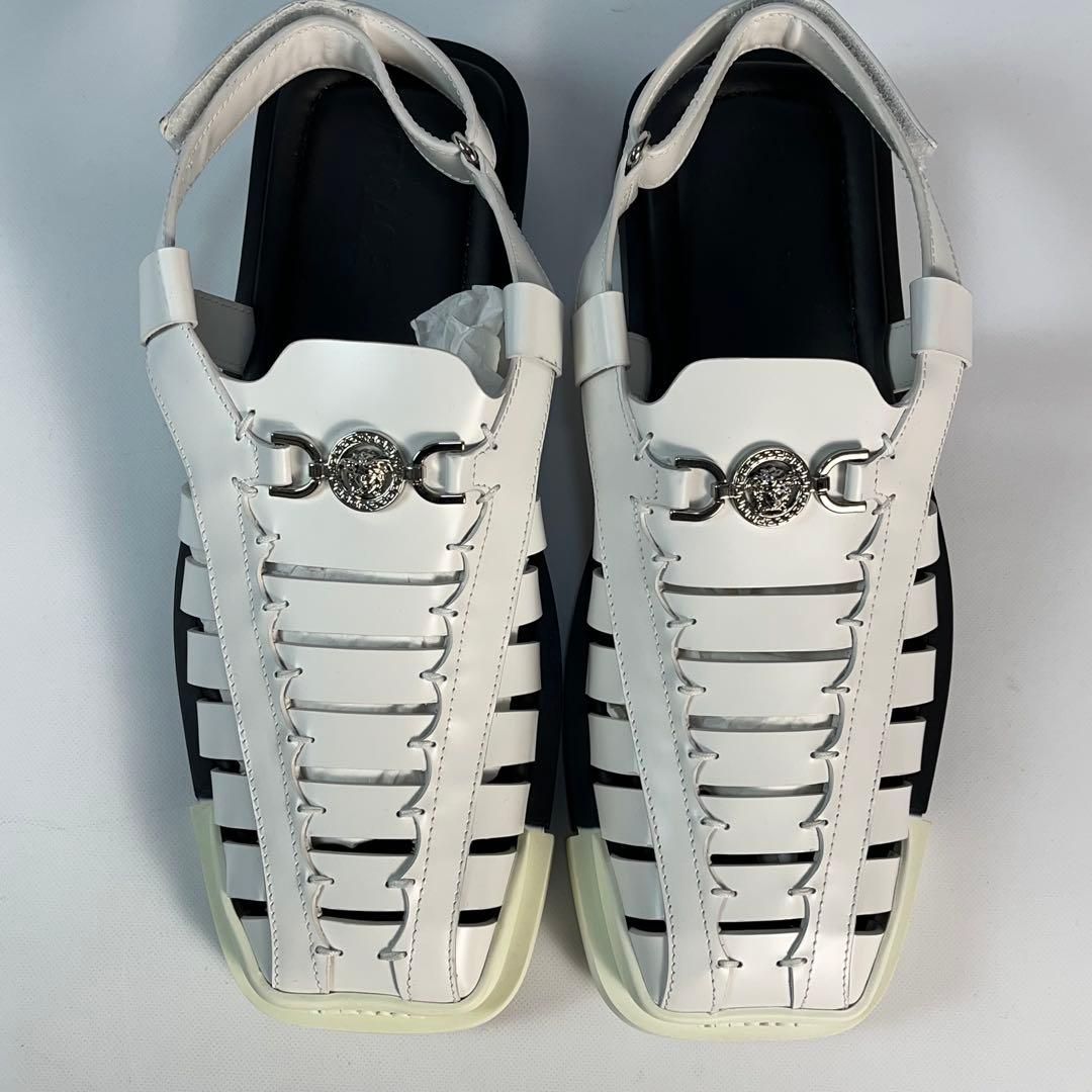 未使用品　VERSACE グルカサンダル　メドゥーサ　メデューサ　レザー