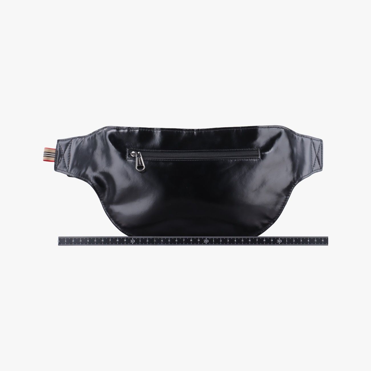 バーバリーBurberryローラ ブラック×ホワイト レザー バーバリーBurberryローラ ブラック×ホワイト レザー