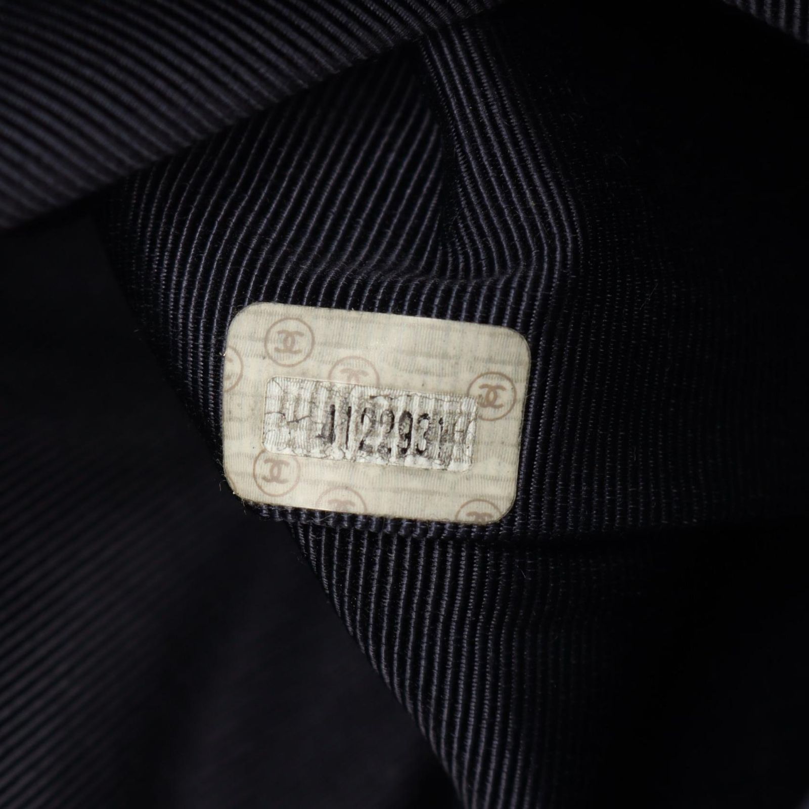 シャネル CHANEL リュックサック バックパック マトラッセ ブラック キャビアスキン(グレインドカーフ) マトラッセ 巾着 バックパック レディース Used B シャネル CHANEL リュックサック バックパック マトラッセ ブラック キャビアスキン(グレインドカーフ) マトラッセ 巾着 バックパック レディース Used B