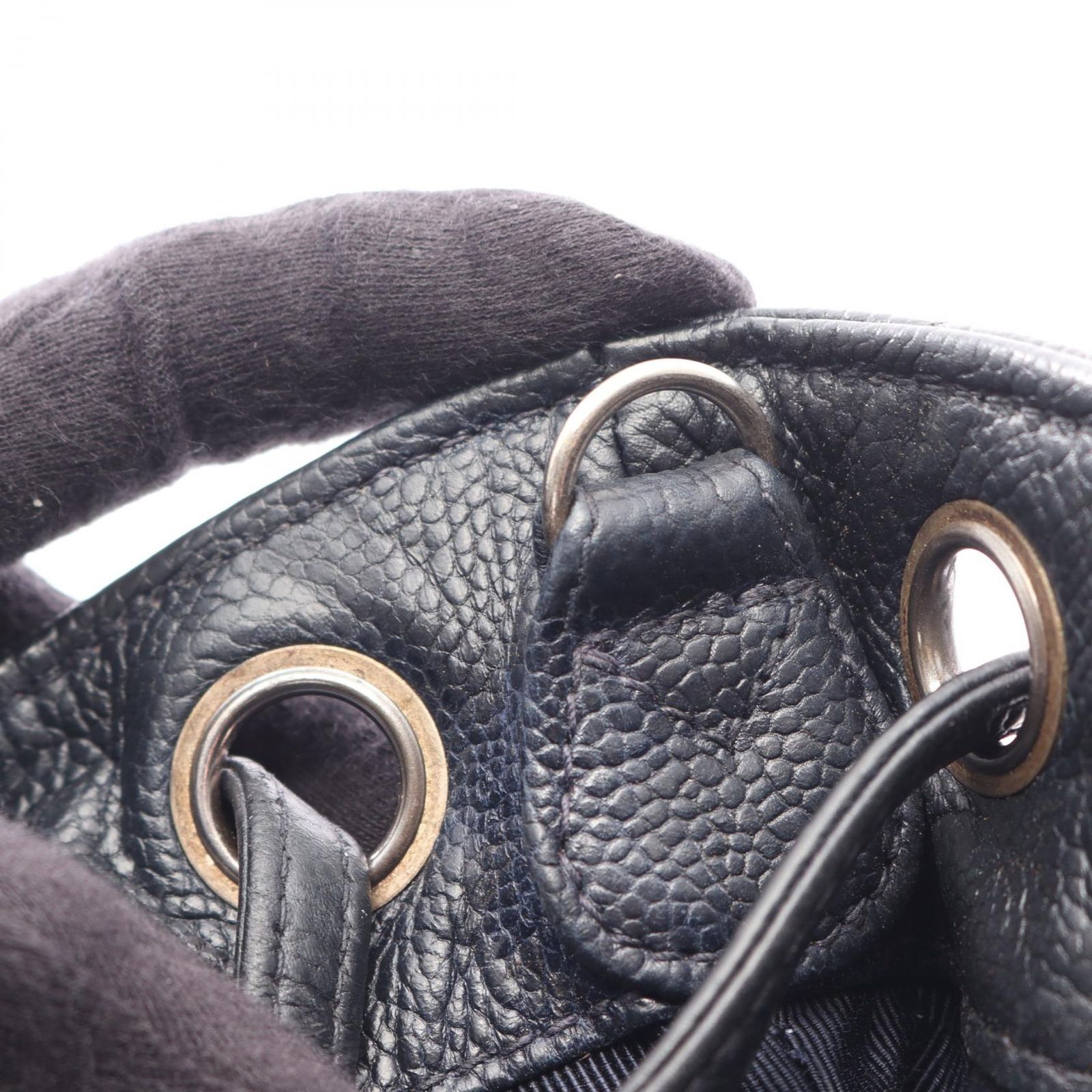 シャネル CHANEL リュックサック バックパック マトラッセ ブラック キャビアスキン(グレインドカーフ) マトラッセ 巾着 バックパック レディース Used B シャネル CHANEL リュックサック バックパック マトラッセ ブラック キャビアスキン(グレインドカーフ) マトラッセ 巾着 バックパック レディース Used B