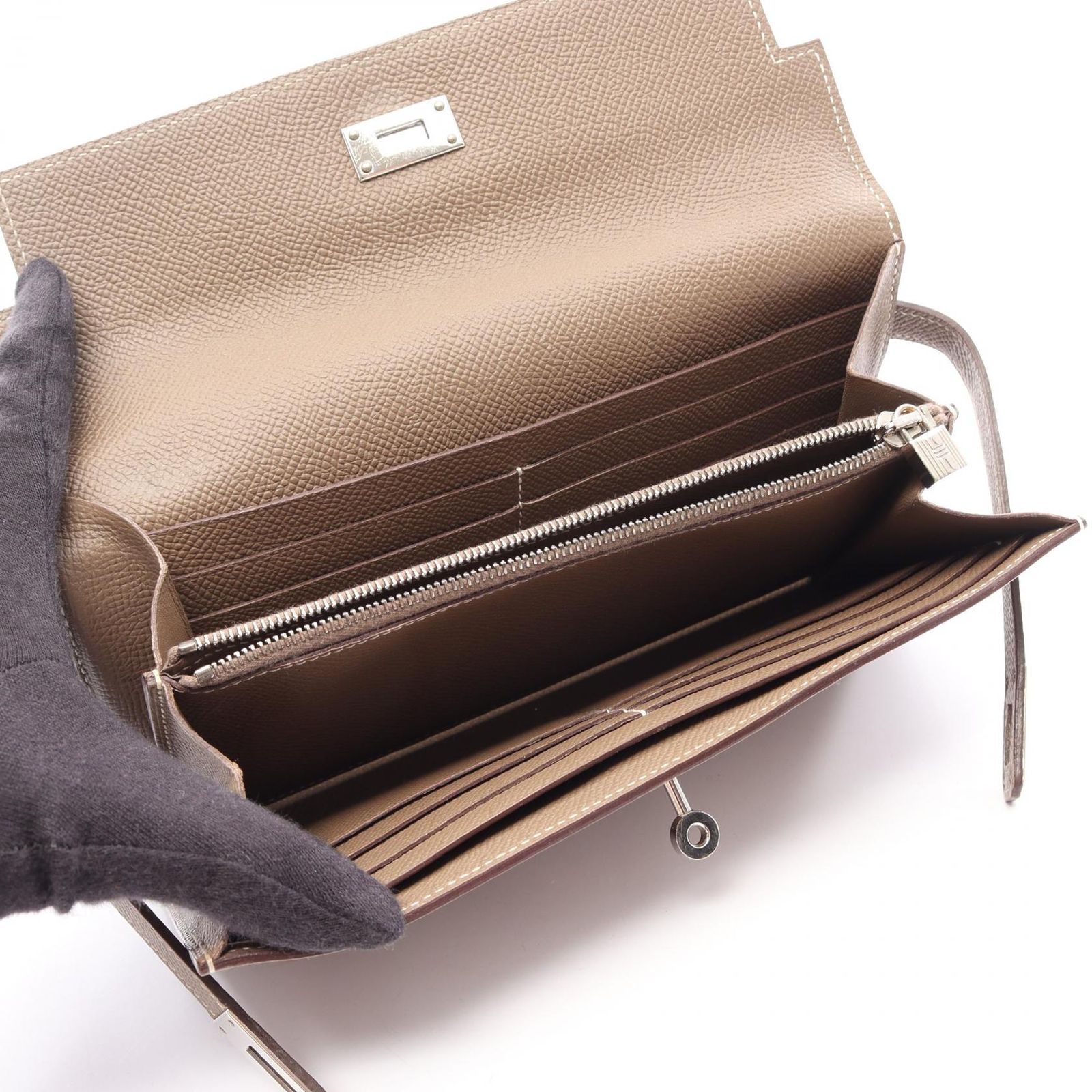 エルメス HERMES 二つ折り財布 ケリーウォレット ロング エトゥープ エトゥープ その他 ケリーウォレット ロング エトゥープ レディース Used B エルメス HERMES 二つ折り財布 ケリーウォレット ロング エトゥープ エトゥープ その他 ケリーウォレット ロング エトゥープ レディース Used B