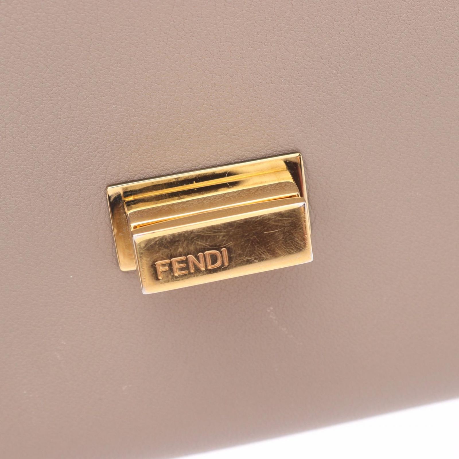 フェンディ FENDI 二つ折り長財布 ピーカブー セレリア 8M0308 グレージュ レザー ピーカブー Wホック長財布 レディース Used A フェンディ FENDI 二つ折り長財布 ピーカブー セレリア 8M0308 グレージュ レザー ピーカブー Wホック長財布 レディース Used A