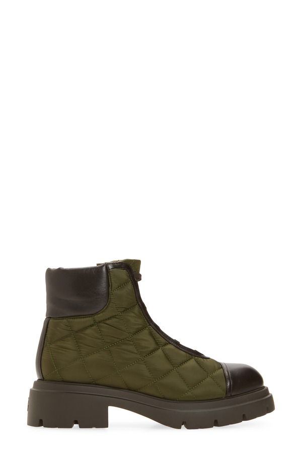 スチュアート ワイツマン レディース シューズ ブーツ・レインブーツ キルティング Stuart Weitzman Hudson Quilted Lug Sole Bootie Olive Ebony オリーブ スチュアート ワイツマン レディース シューズ ブーツ・レインブーツ キルティング Stuart Weitzman Hudson Quilted Lug Sole Bootie Olive Ebony オリーブ