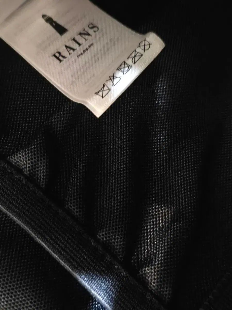 デンマーク RAINS バックパック オリーブ グリーン ほぼ新品