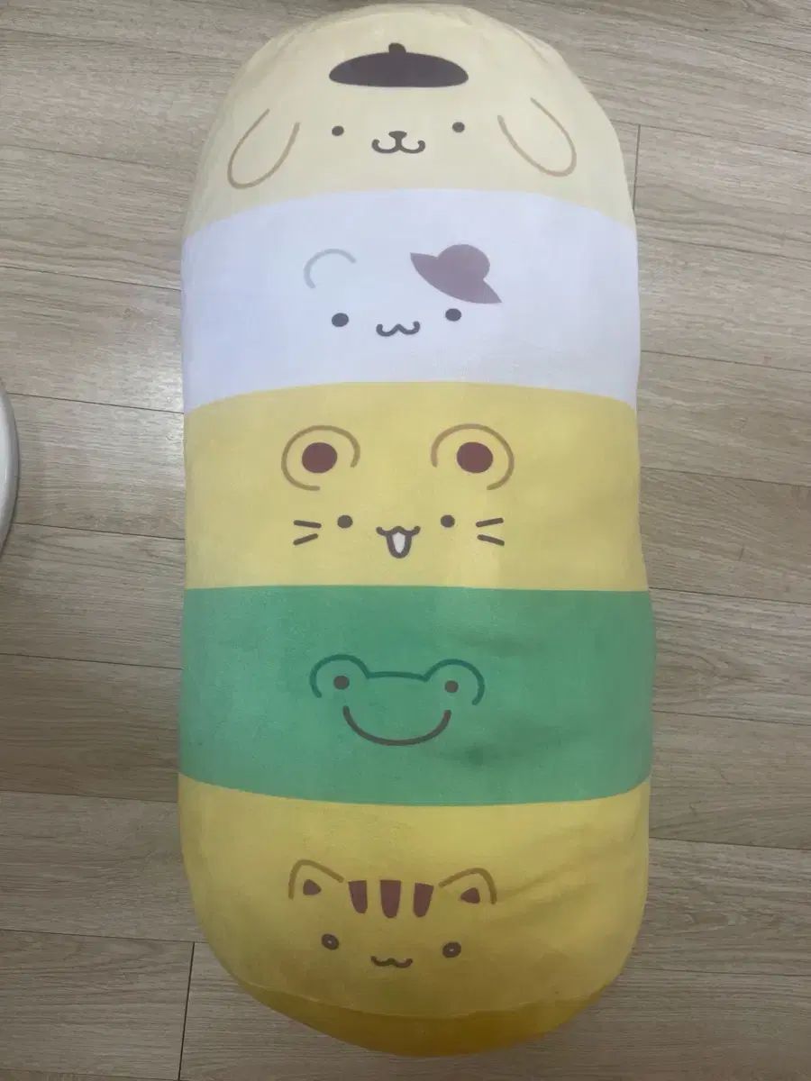 ポムポムプリン 一番くじ ラストワン ロングクッション & フェイス タオル