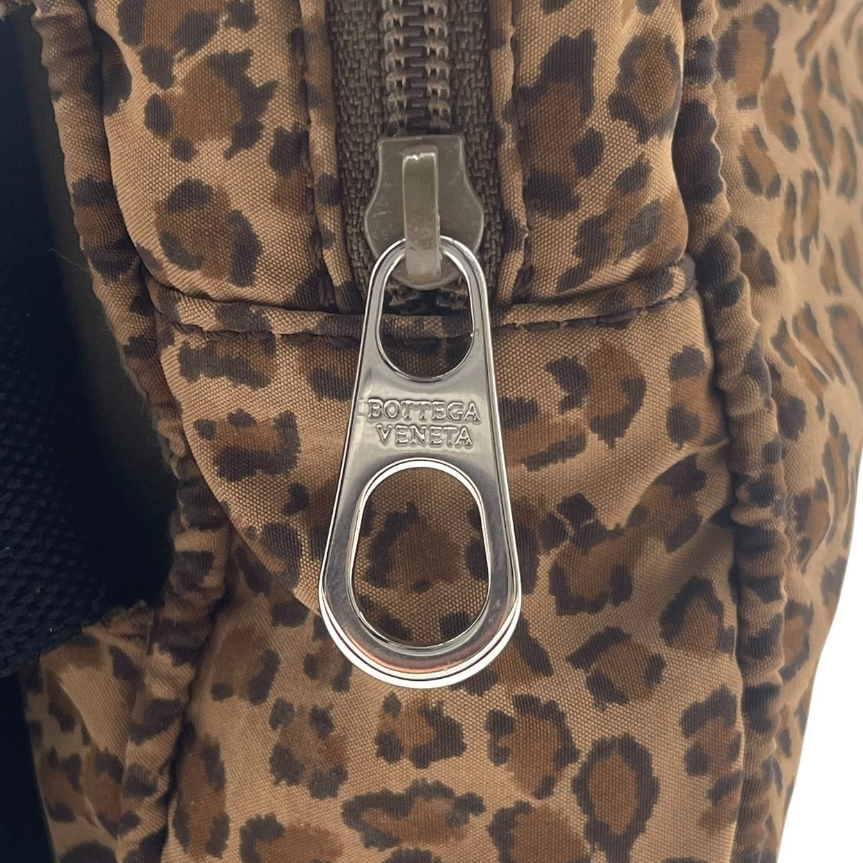 Bottega Veneta ボッテガヴェネタ イントレチャートナイロンクロス 