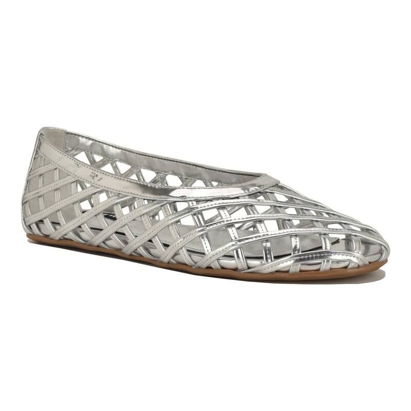 ナインウェスト レディース シューズ サンダル Nine West Dippy Womens Woven Round Toe SlipOn Flatsilver シルバー