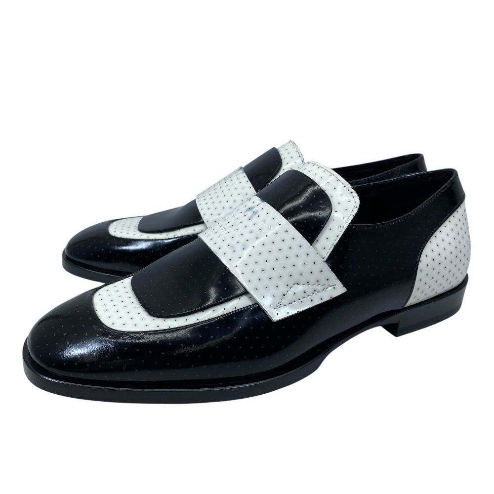 未使用 JIMMY CHOO ジミーチュウ ローファー ドレスシューズ パンチング加工 レザー ブラック ホワイト (サイズ40 1/2 約22.5cm) 洗練 高級感 上品 定番 人気 おしゃれ 通年