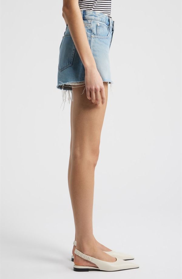 フレーム レディース ボトムス デニムパンツ ショートパンツ FRAME The Hang Frayed Hem Denim Shorts Beetle デニム