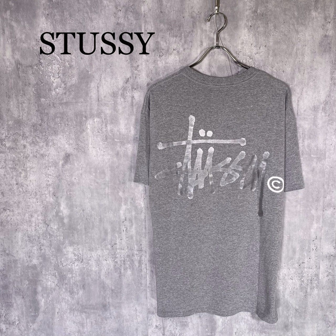 『STUSSY』ステューシー (L) バックロゴプリントTシャツ カットソー