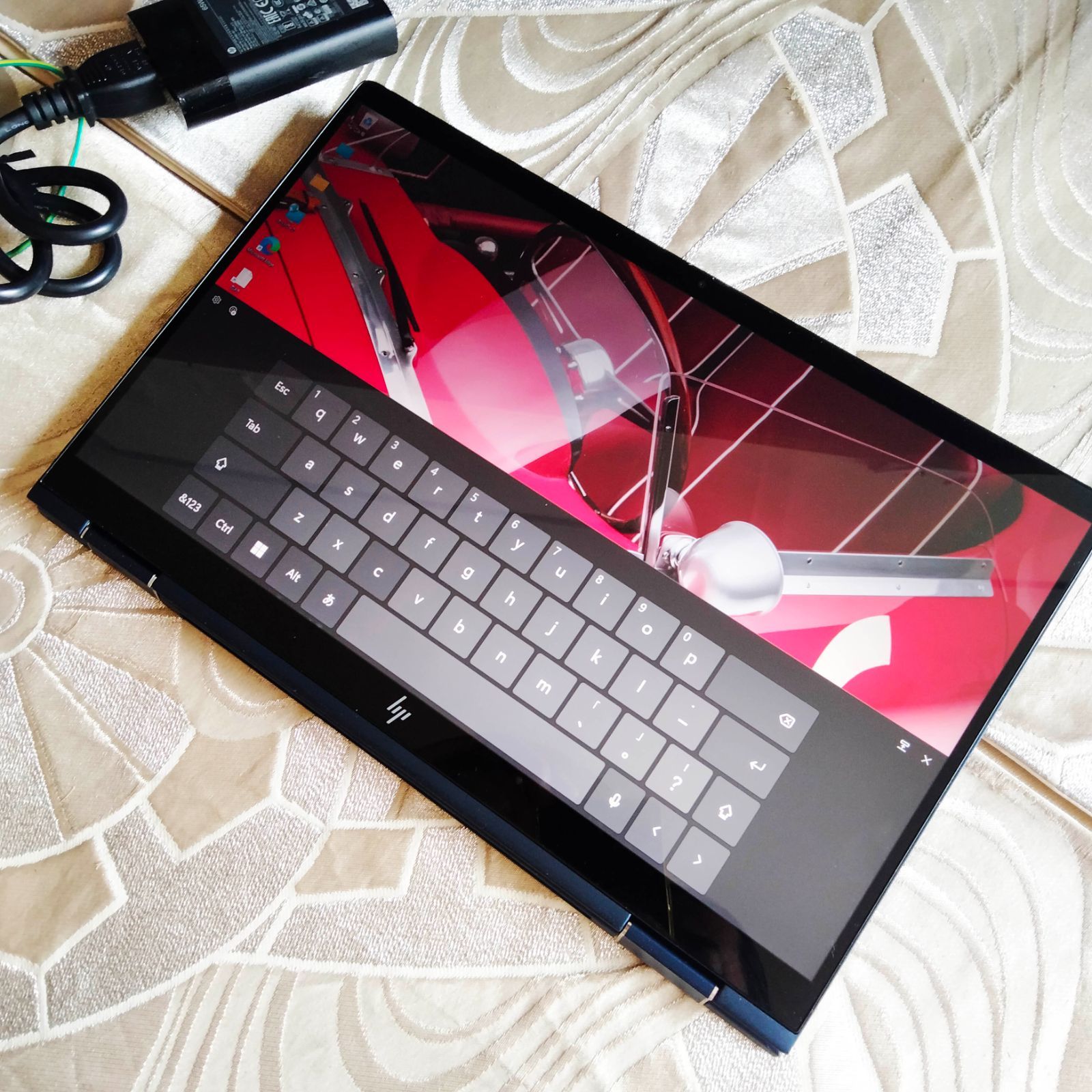 GGP05 タッチ液晶 HP Dragonfly 8世代 i5 8265U 256G/SSD 8G LTE 1920x1080 8G