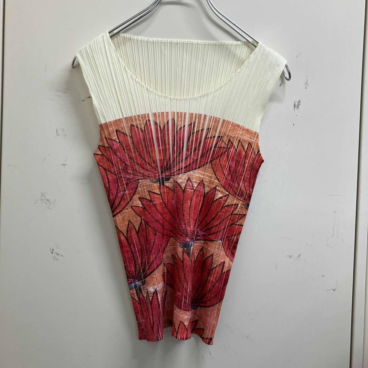 98AW PLEATS PLEASE 花柄プリーツノースリーブカットソーPP83-JK228 サイズ3 マルチカラー プリーツプリーズ