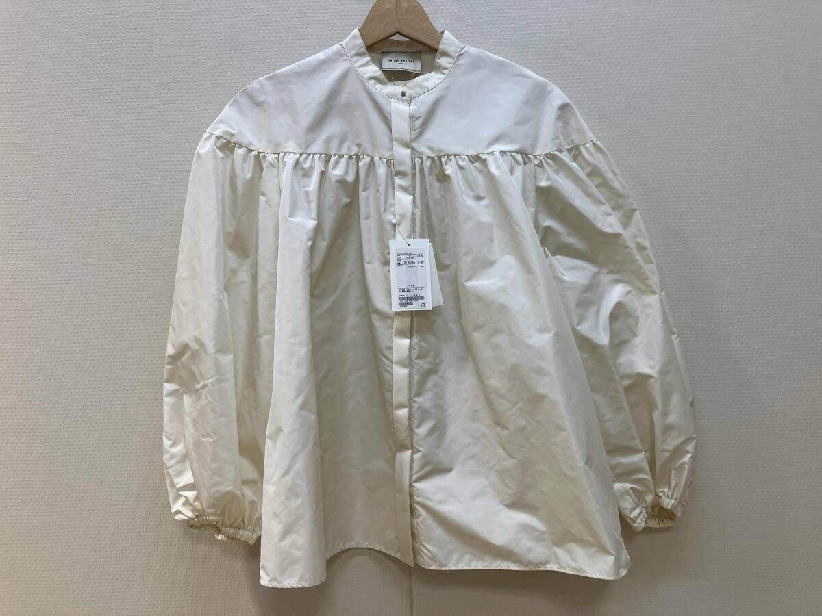 UNITED ARROWS ユナイテッドアローズ ノーカラーブラウス 長袖シャツ サイズ36 オフホワイト ポリエステル ベトナム製 1521-162-1493-0330