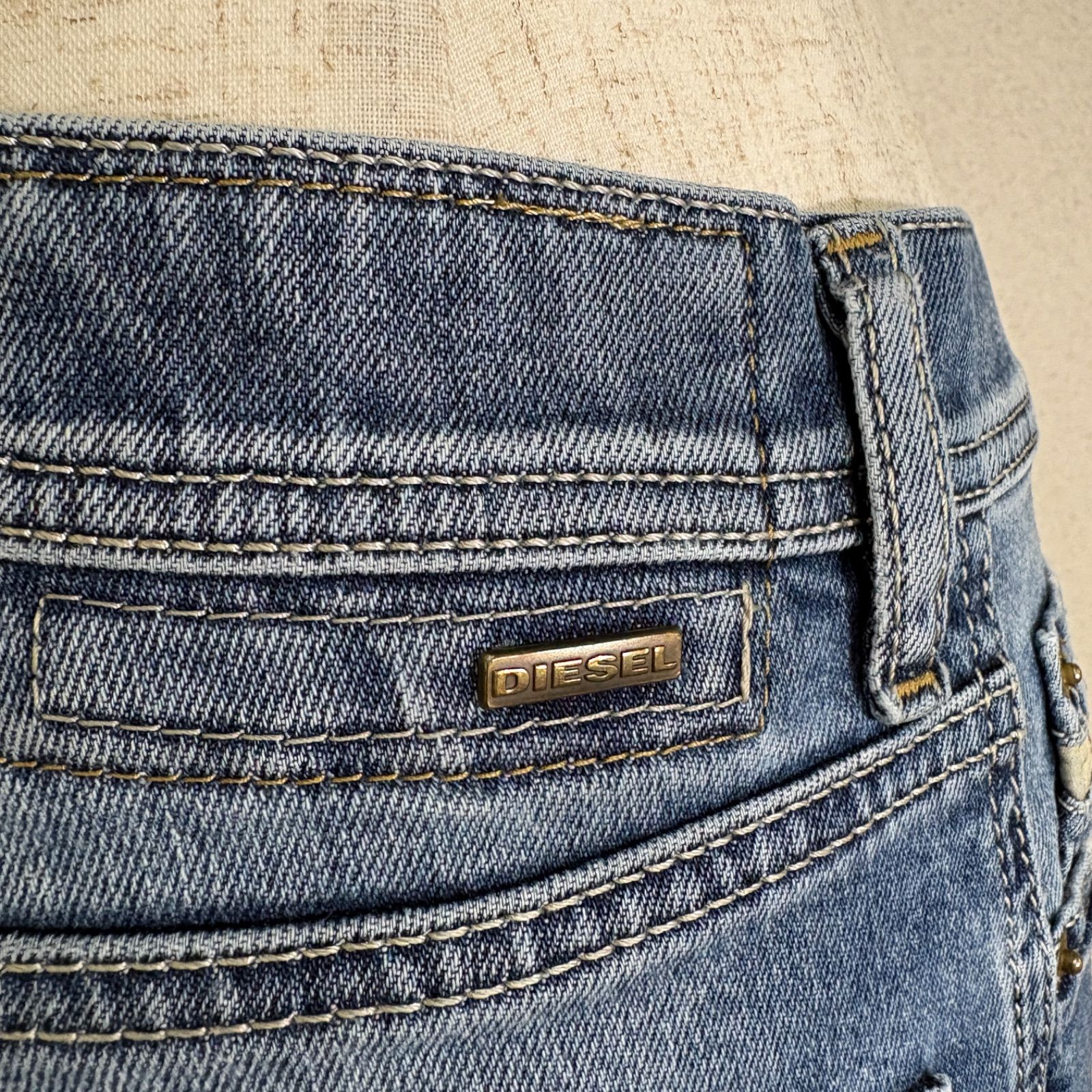 DIESEL TEPPHAR デニムパンツ ボタンフライ テーパード - メルカリ
