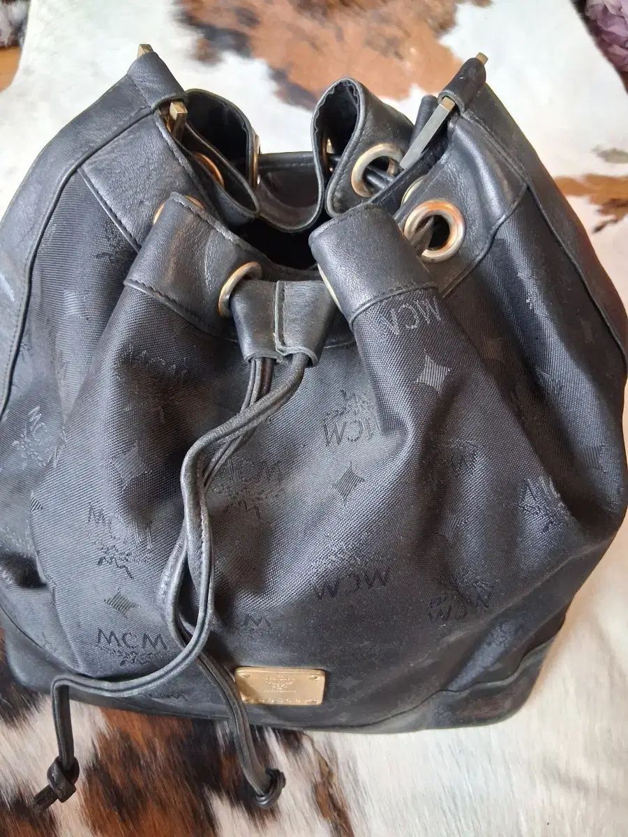 MCM ヴィセトス バケットバッグ ブラック