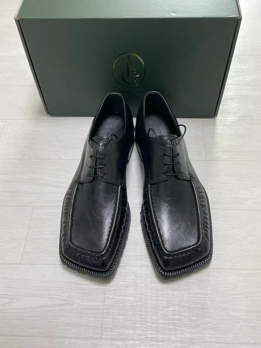 オールClassic アシンメトリーシャーリング THE B ドビ シューズ 靴 270