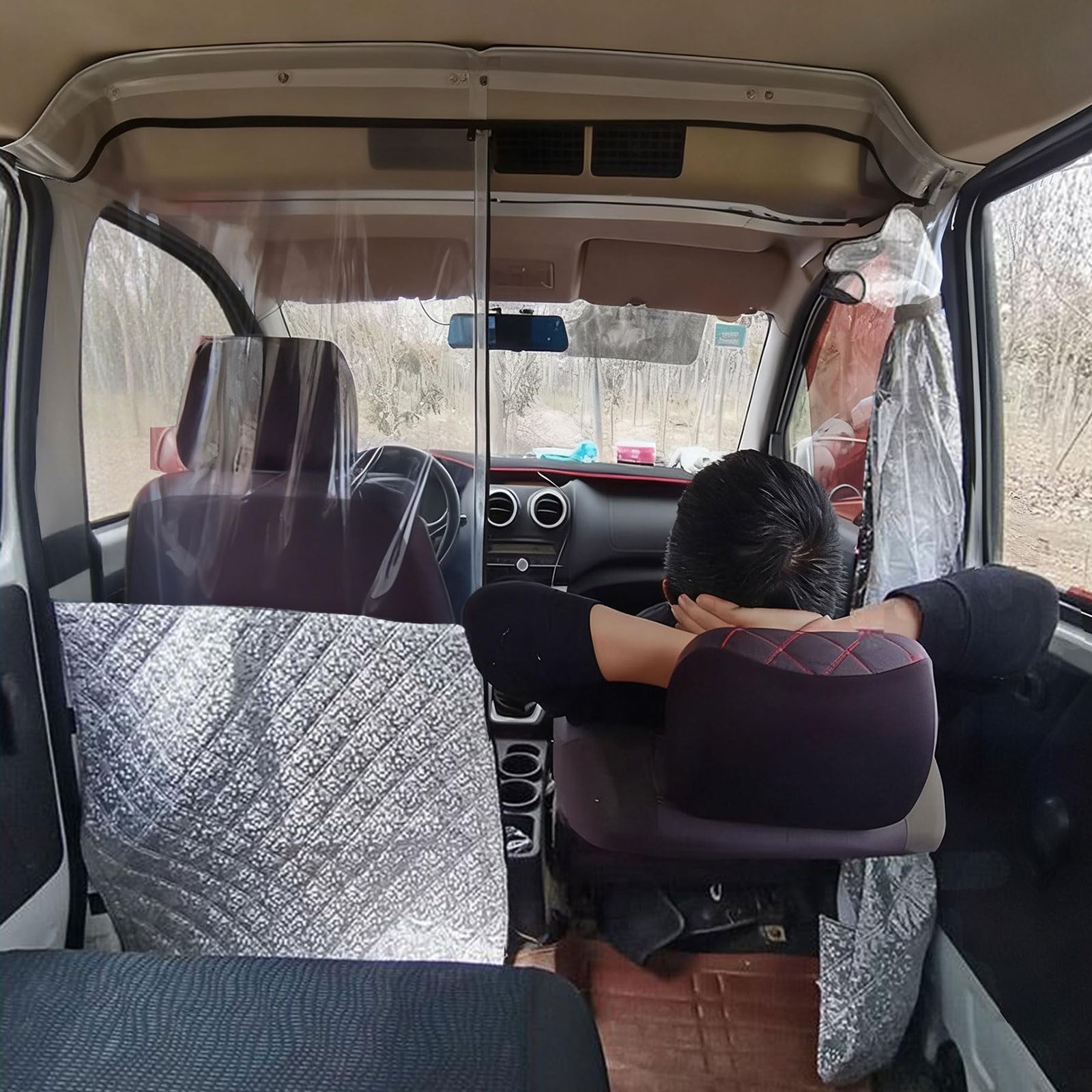 WAIZY T型車内 間仕切りカーテン ダイハツ ハイゼットカーゴ専用 開閉自由 取付簡単 透明 断熱 防寒 エアコン効率 ユニバーサルモデル (半透明, 155*140cm)as 2dced2cb