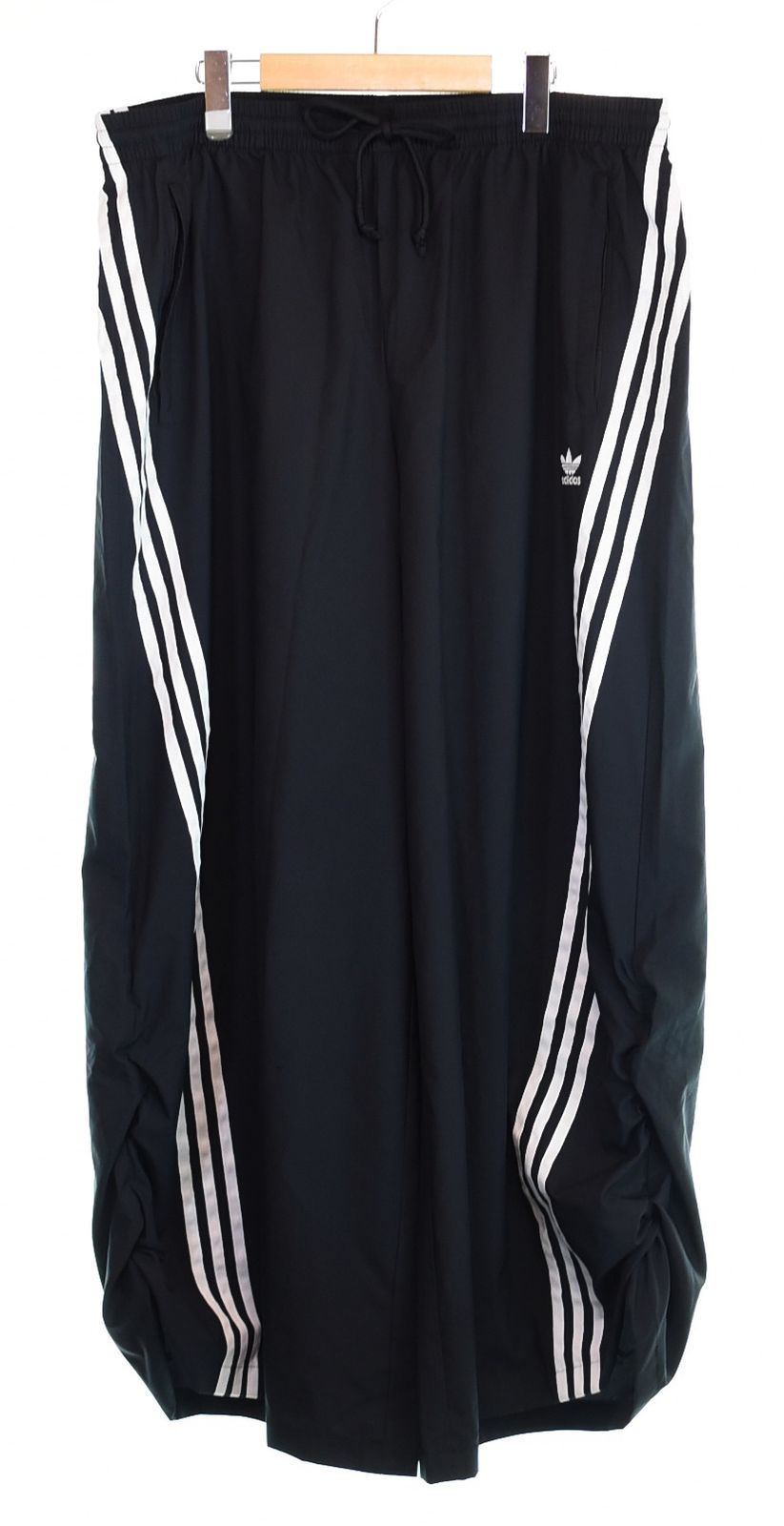 アディダス adidas ADILENIUM 5.0 PLEATED TRACK PANTS アディレニウム プリーツ トラック パンツ IV9318 ボトムスその他 ブラック LLサイズ XL 103MB-996
