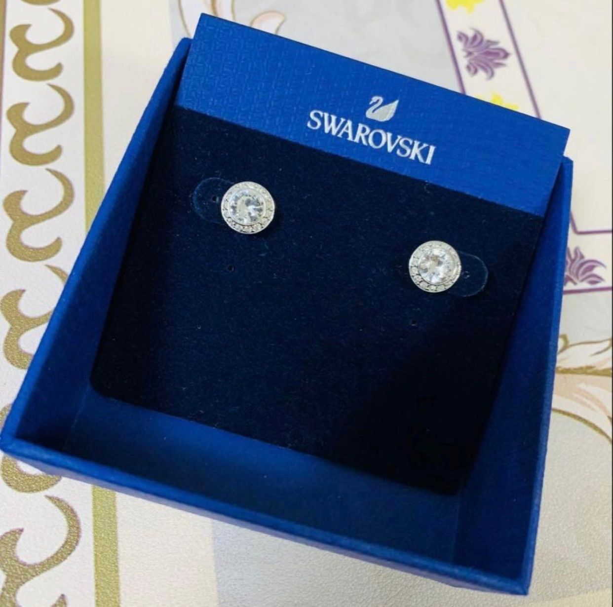 新品 スワロフスキー Swarovski Una Angelic スタッドピアス