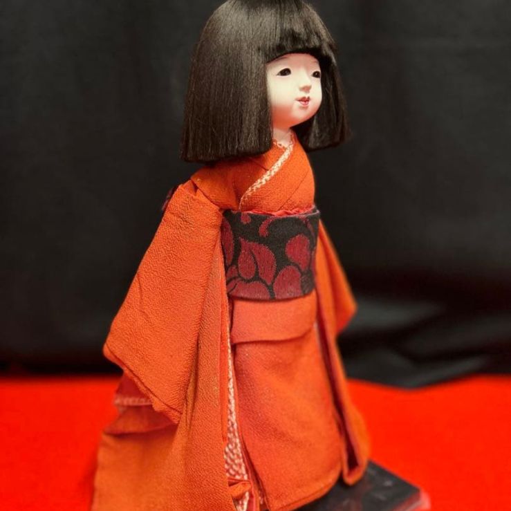 市松人形 久楽朋　女の子　縮緬　サイズ28 S-240 75 市松人形 久楽朋 女の子 縮緬 サイズ28 S-240 75 K