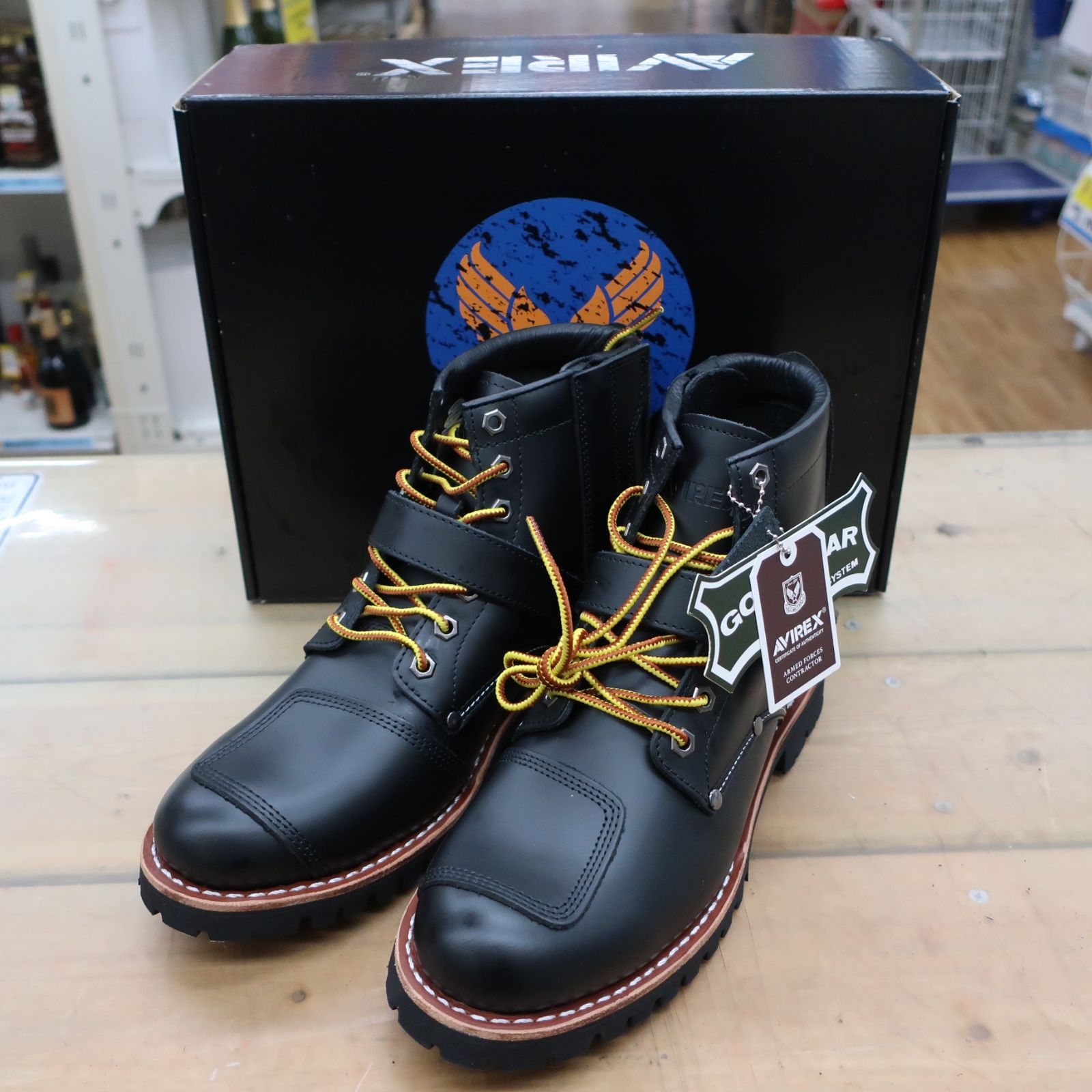 【未使用】AVIREX アヴィレックス TIGER タイガー AV2931-01 US8.5 26.5cm