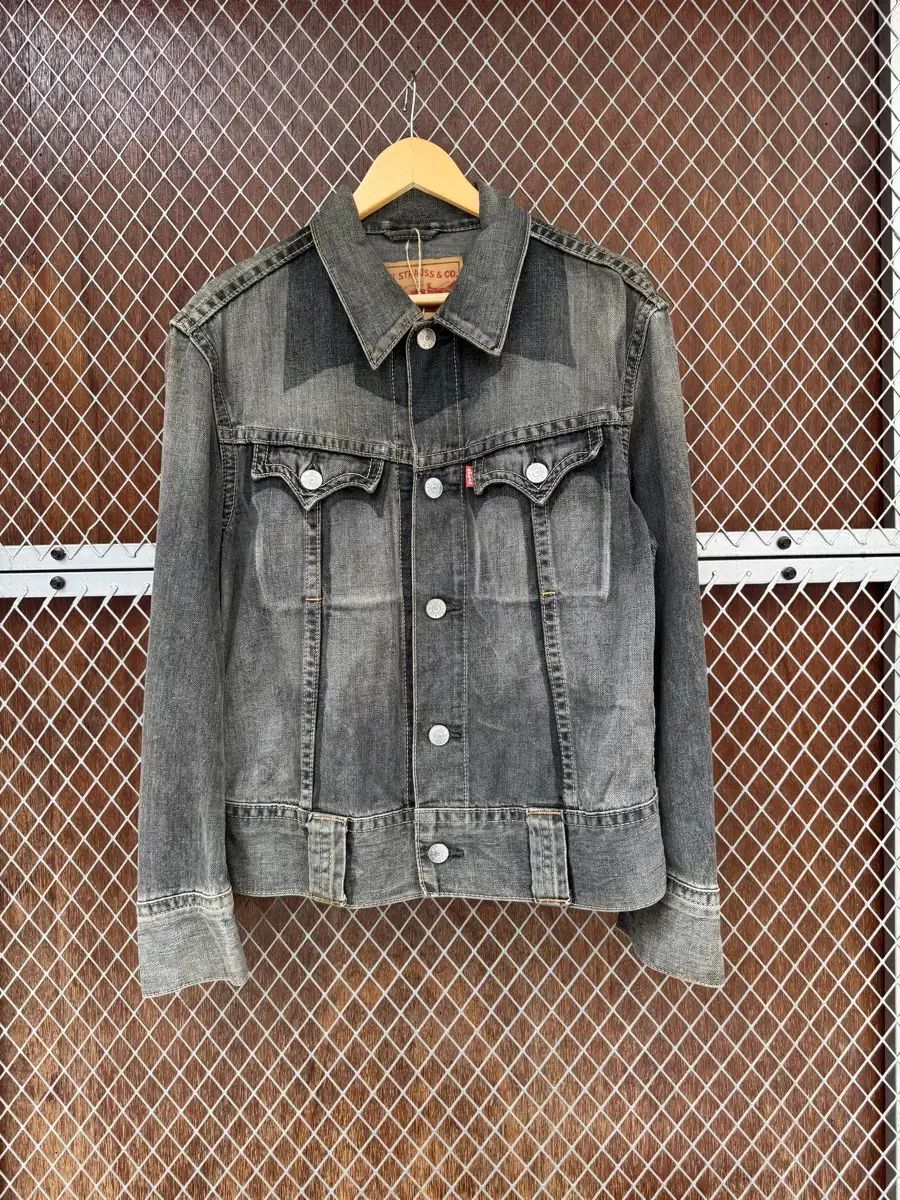 リーバイス ヴィンテージ リメイク NIRVANA(ニルヴァーナ) パッチ ブラックデニム ジャケット 00S M