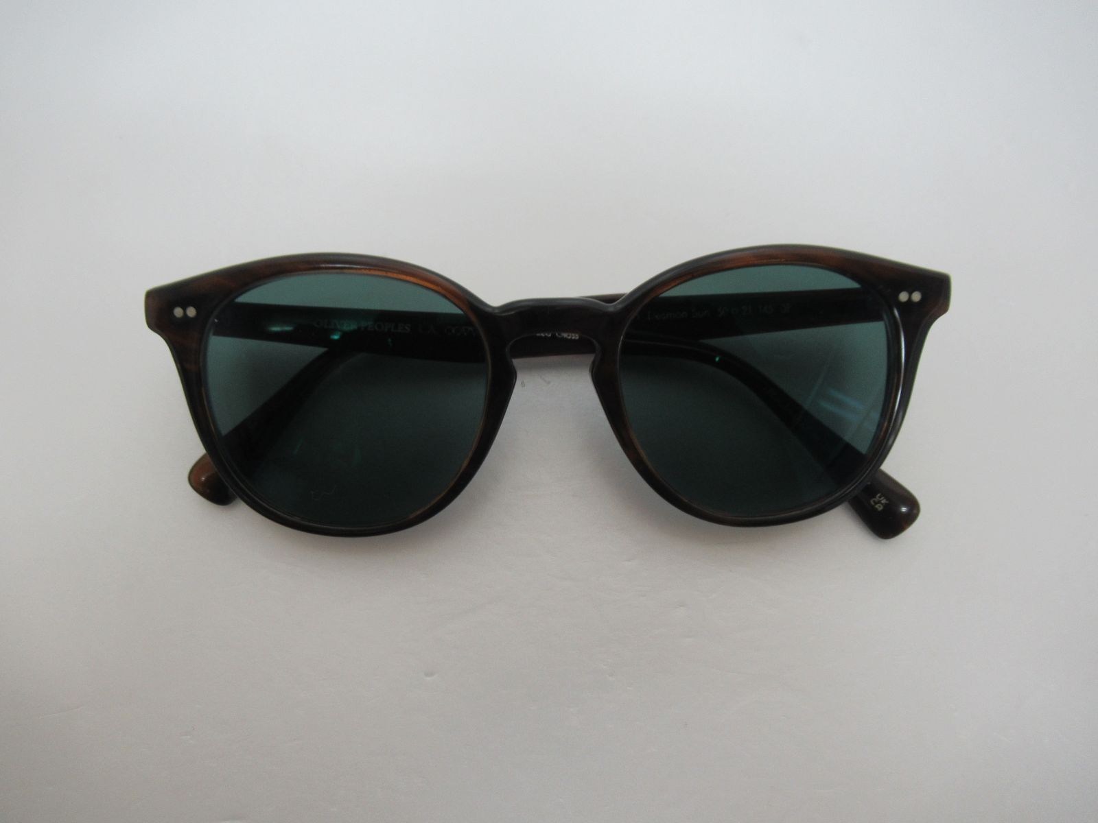OLIVER PEOPLES　オリバーピープルズ　Desmon Sun　デズモン サン　サングラス　ボストン　メンズ　レディース　ユニセックス　イタリア製　度入り　中古　人気　即購入OK　K662