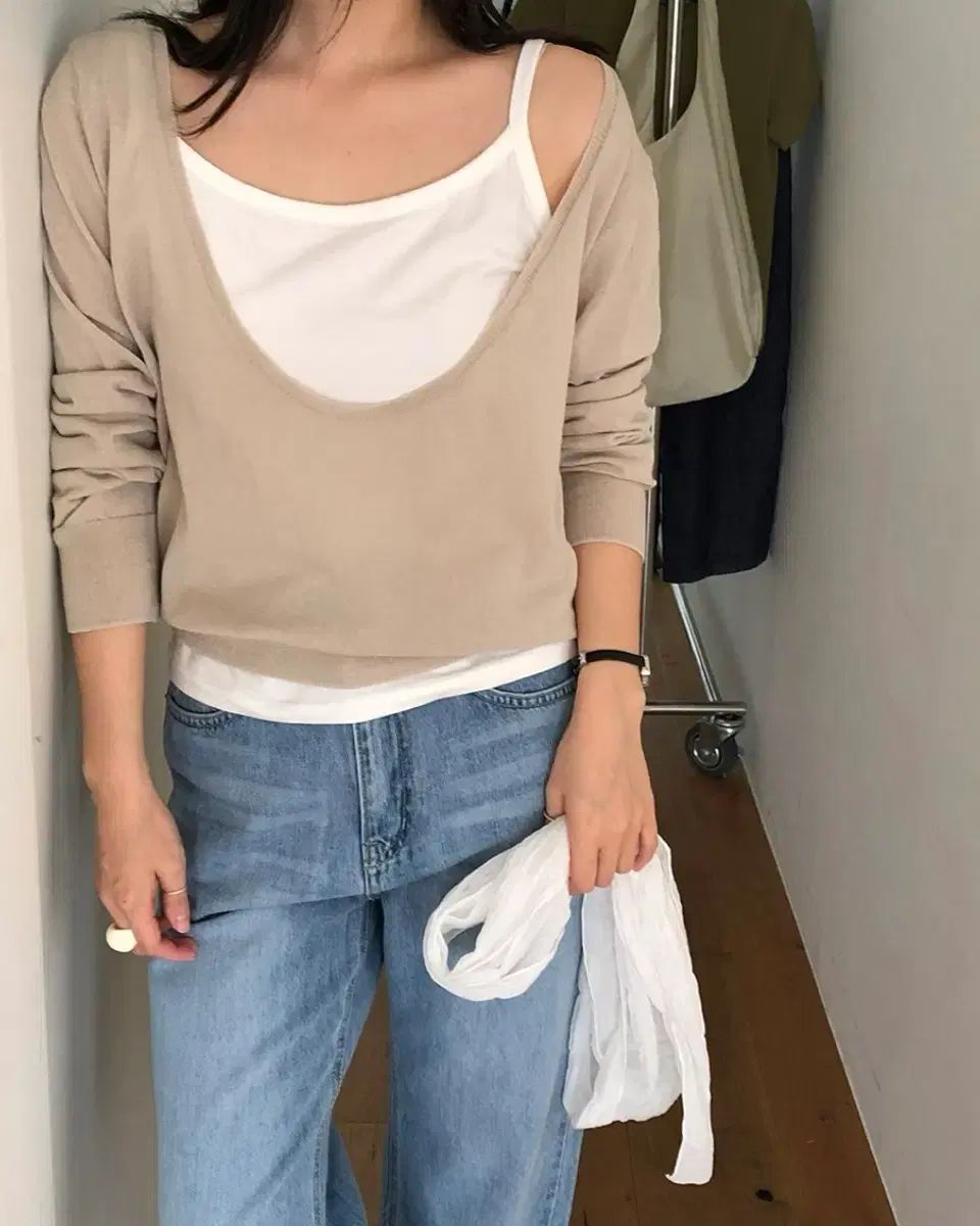 シースSYS SUMMER DEEP V-NECK KNIT_BEIGE
