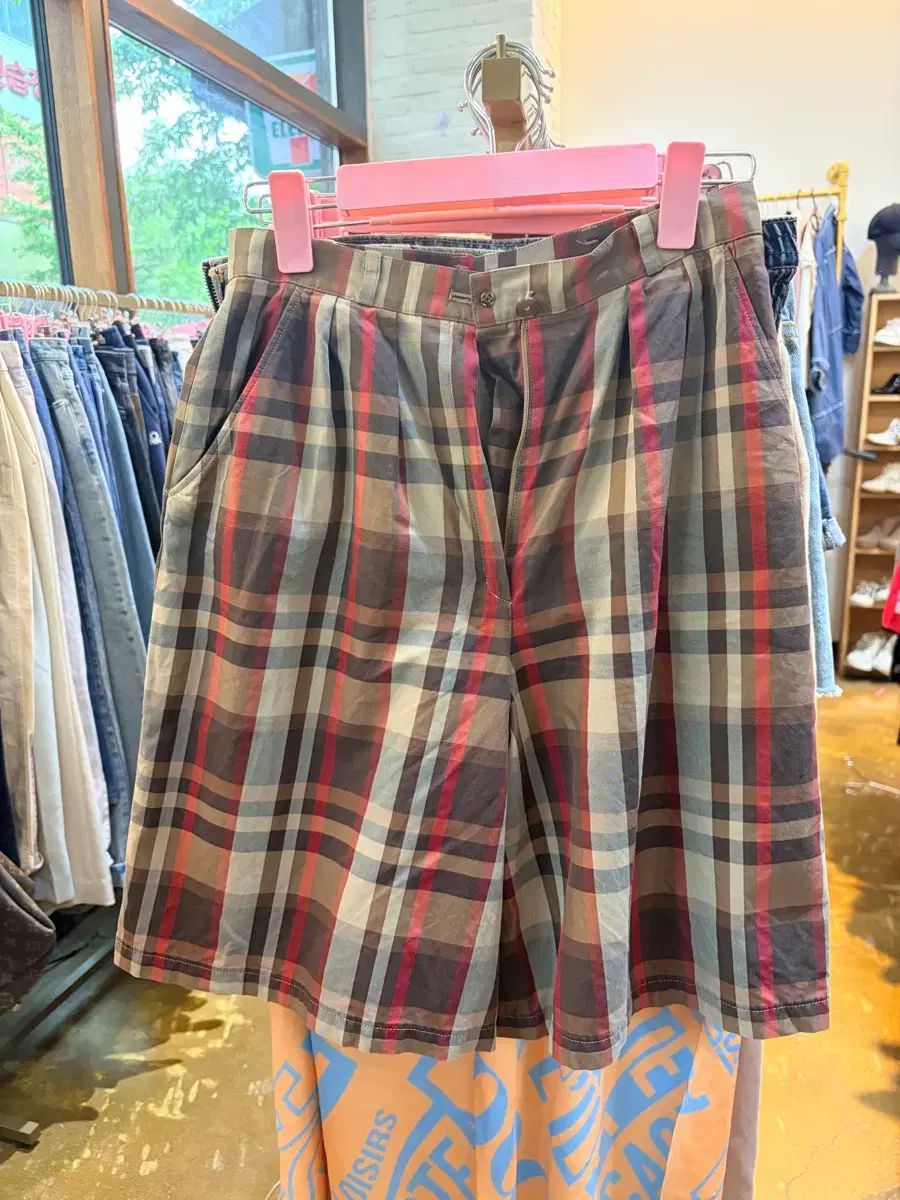 バーバリー チェック柄 ハーフパンツ