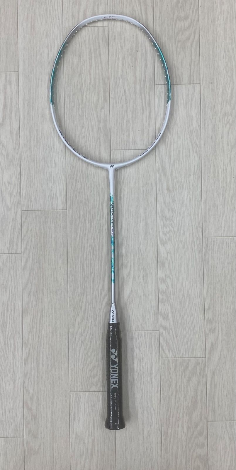 ヨネックス バドミントンラケット　NF-300 ナノフレア300 ホワイト/ターコイズ　4U6 未使用品