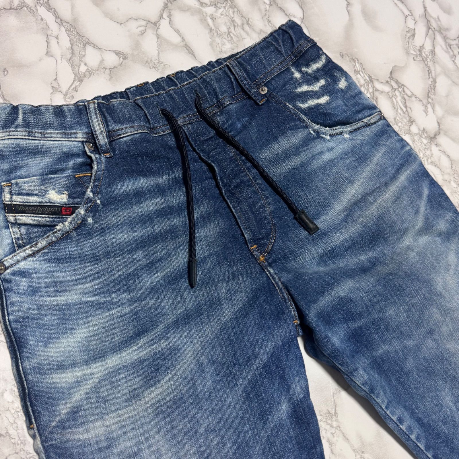 希少【DIESEL ディーゼル 【商品名】D-KROOSHORT-T/JOGG JEANS