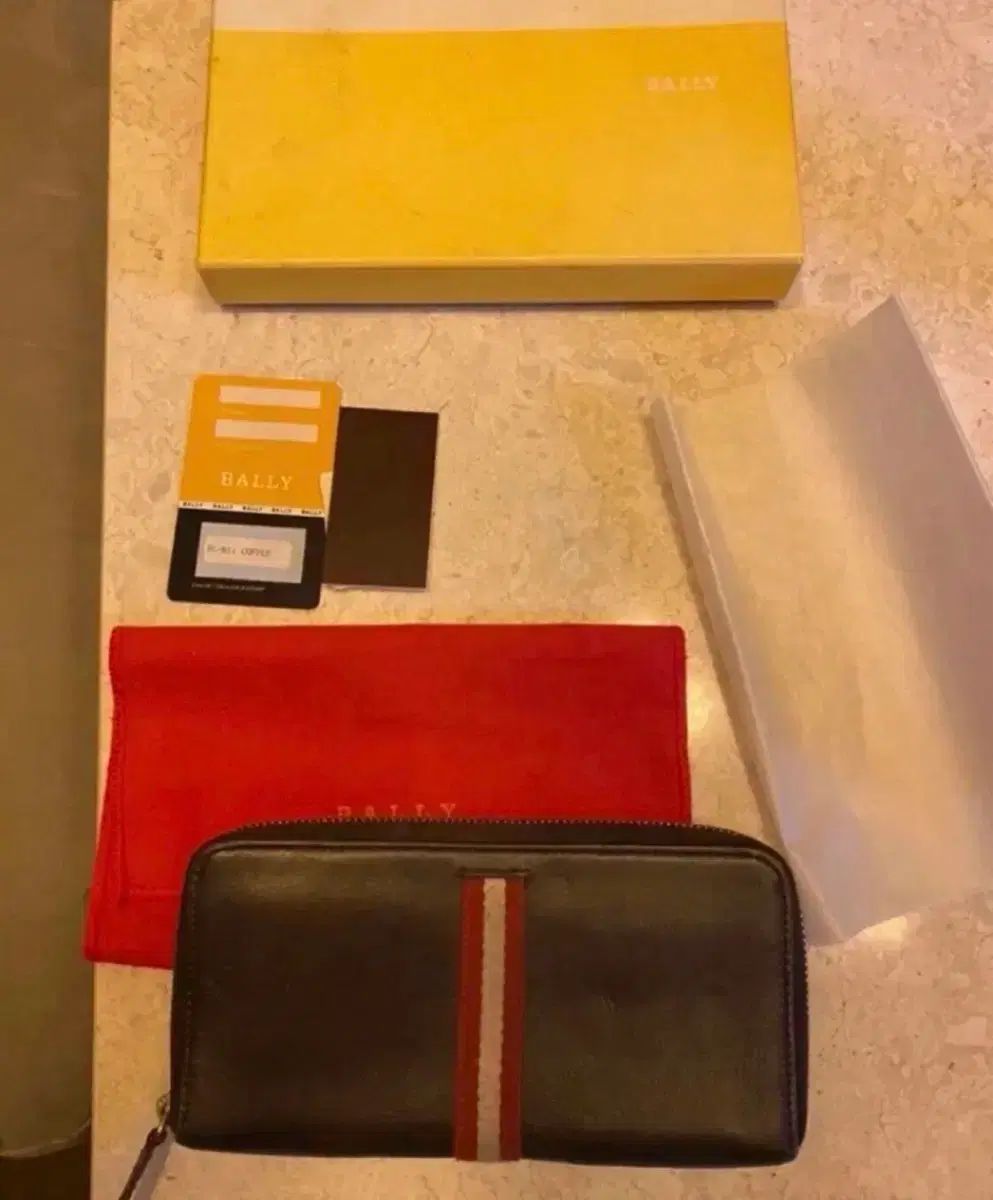 BALLY バリー ジッパー 長財布