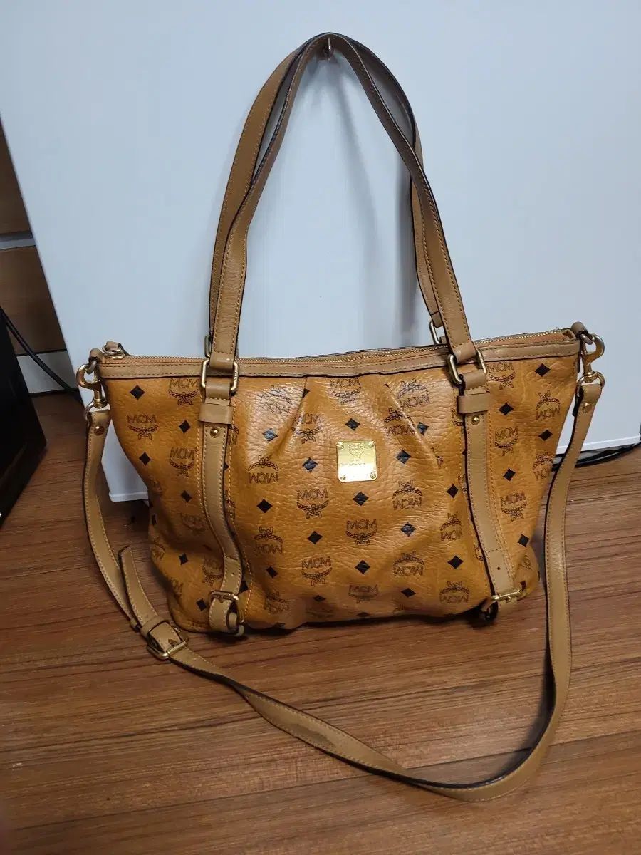 MCM ヴィセトス トートバッグ ブラウン