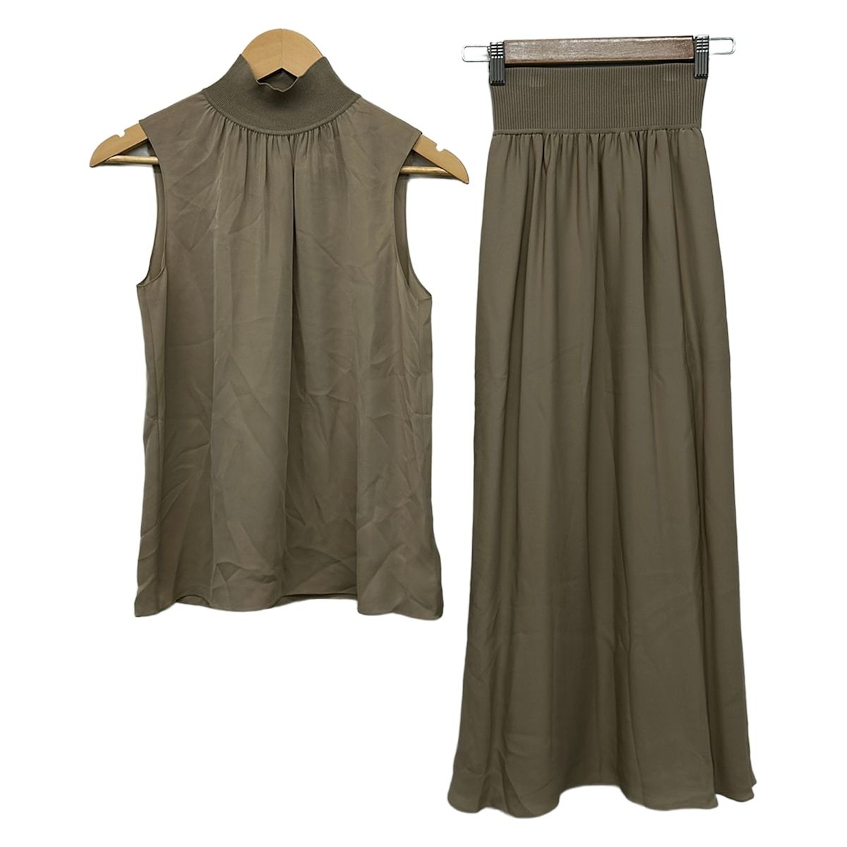 theory(セオリー) スカートセットアップ レディース美品 - ベージュ