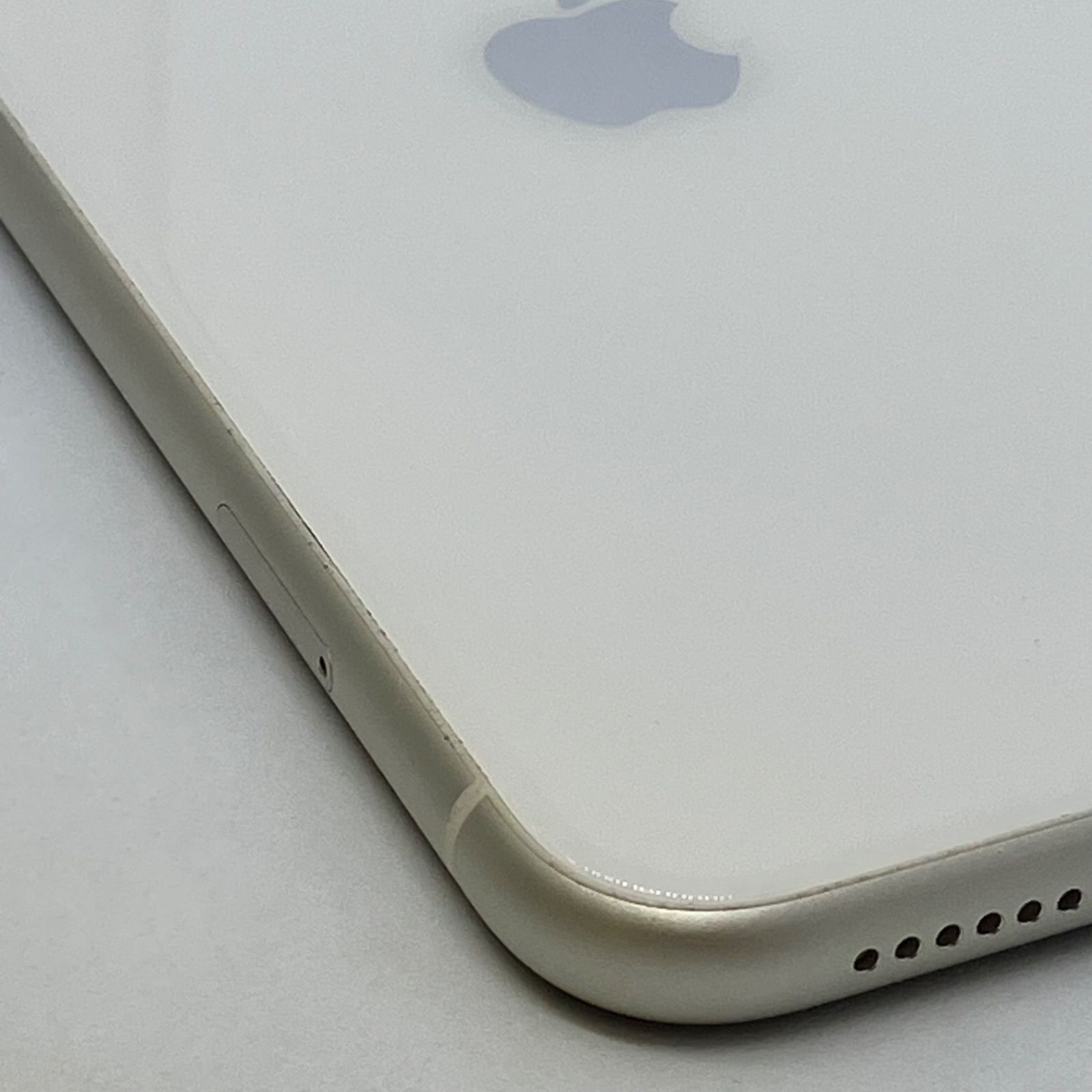 送料無料 iPhone 11 128GB ホワイト - メルカリ