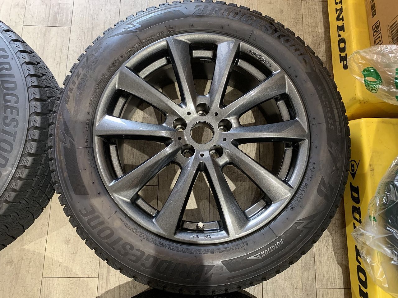 BORBET BL5 18インチホイール　スタッドレスタイヤセット 2605054】スタッドレス Team Sparco Valosa 18インチ 8J +30 PCD112 5H