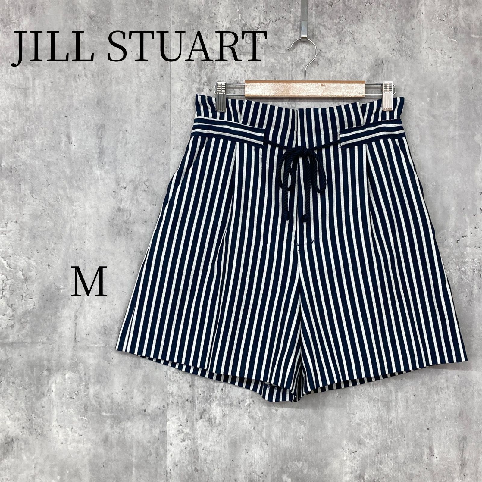 【JILLSTUART】ジルスチュアート ストライプ柄 ショートパンツ ネイビー×ホワイト Mサイズ キュロット風 フェミニン 大人可愛い カジュアル 春夏 通勤 通学 ボトムス レディース ブランド 古着