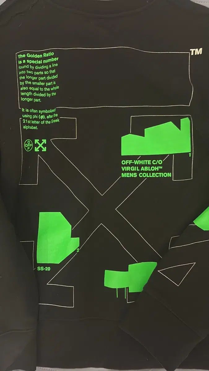 オフホワイト ゴールデン レイショ あんさんぶるスターズ！！(あんスタ) コレクション 長袖Tシャツ ブラック