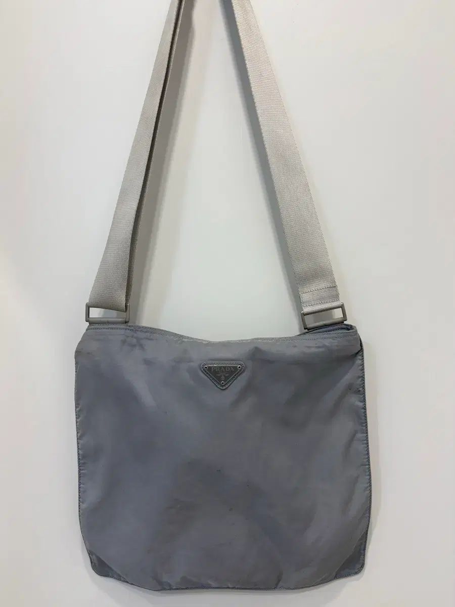 PRADA プラダ ナイロン ユニセックス クロスバック ブルーグレー (正規品)
