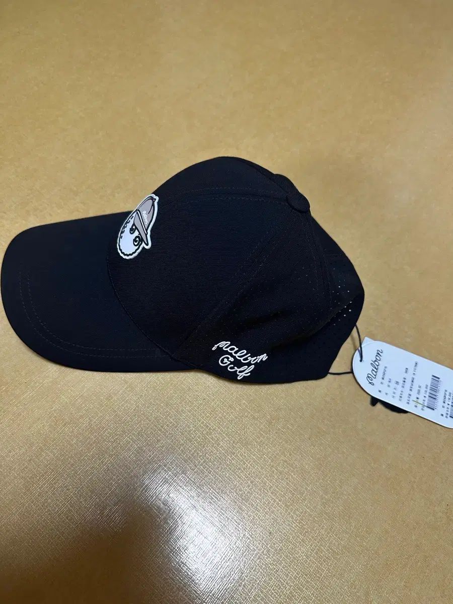 新品 タグ付き) マルボンゴルフ perforate ボールキャップ ブラック 夏 ゴルフ帽子