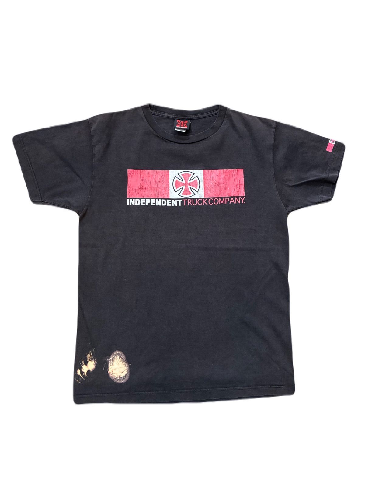 00’s independent T-shirt