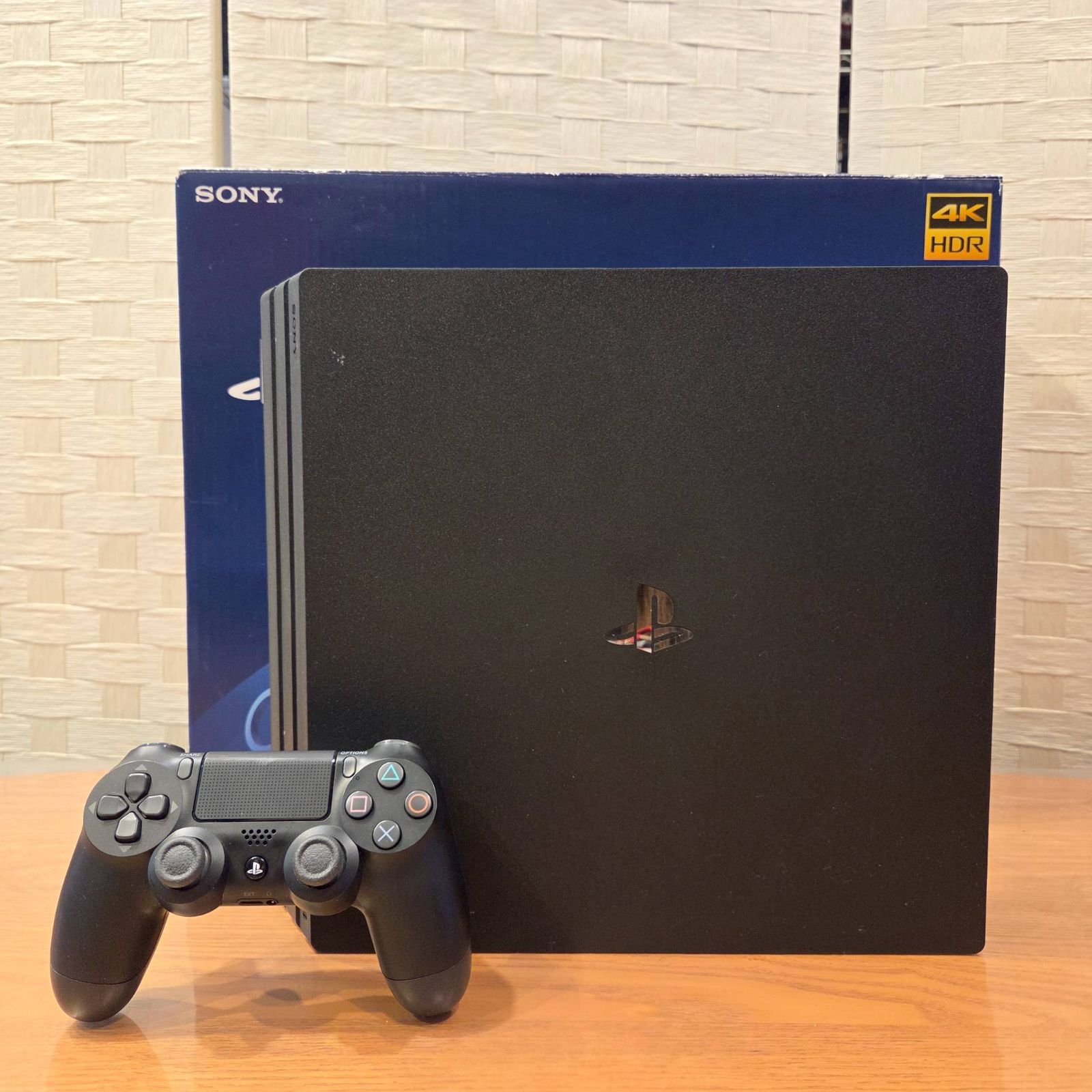 SONY ソニー PlayStation 4 Pro プレイステーション4 ジェット・ブラック 1TB CUH-7100BB01 4K対応 HDR対応　◇