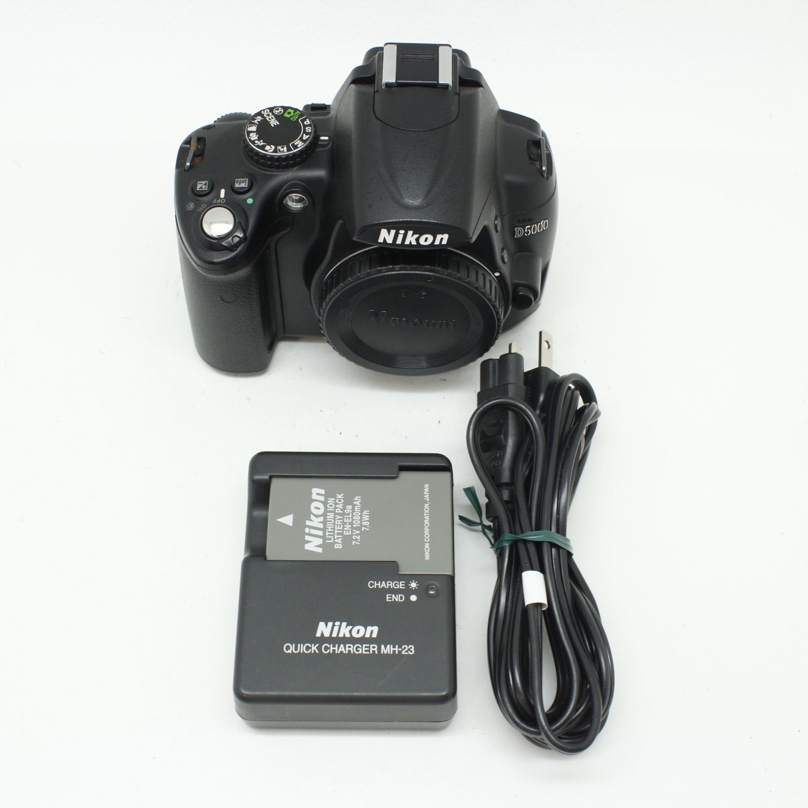 Nikon D5000 ボディ - メルカリ