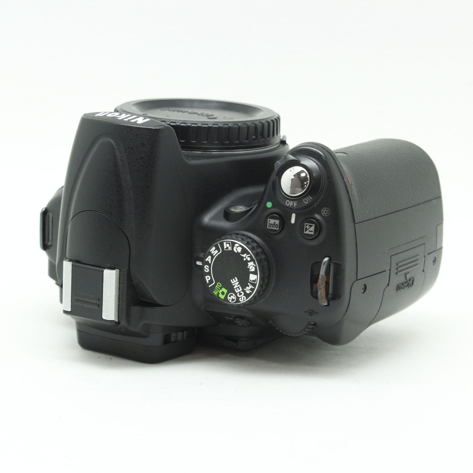 Nikon D5000 ボディ - メルカリ