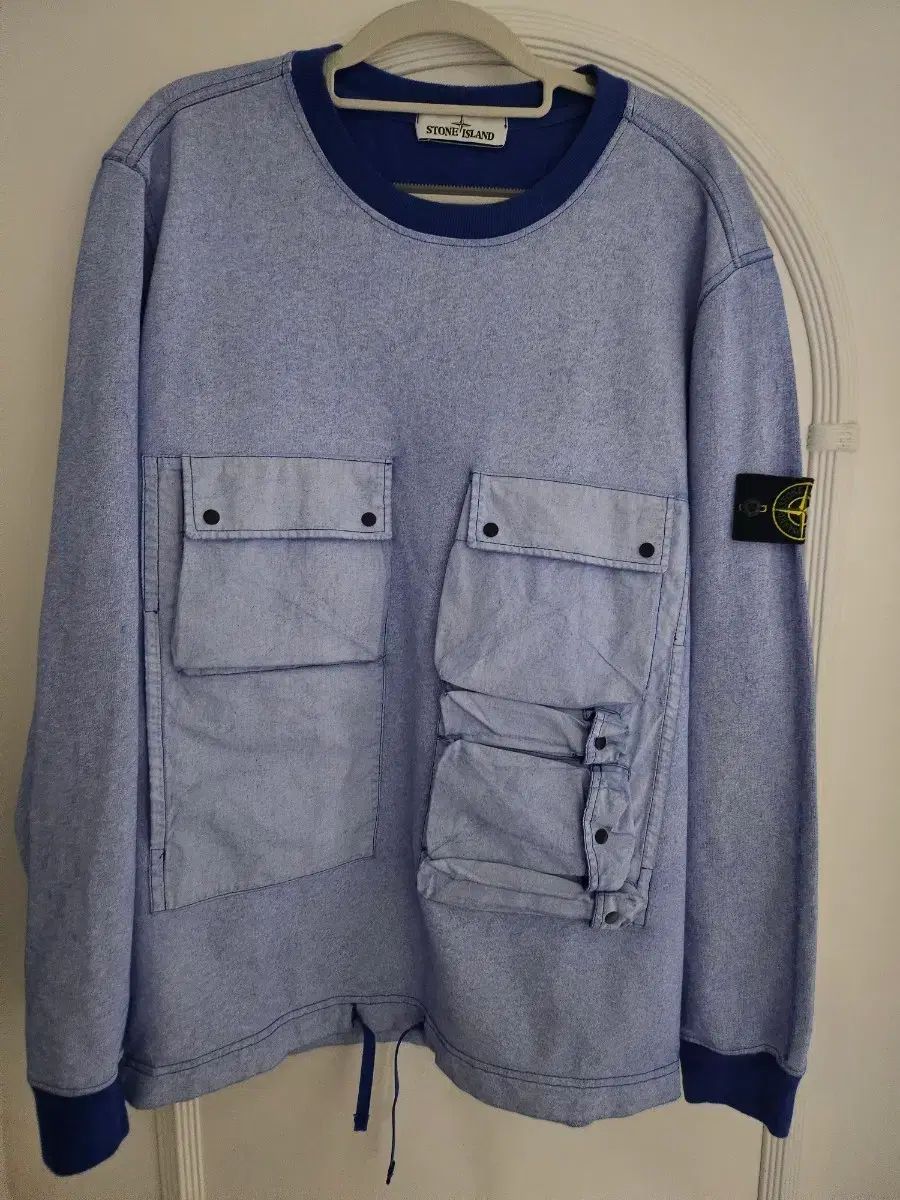 STONE ISLAND ストーンアイランド ブルー スウェット