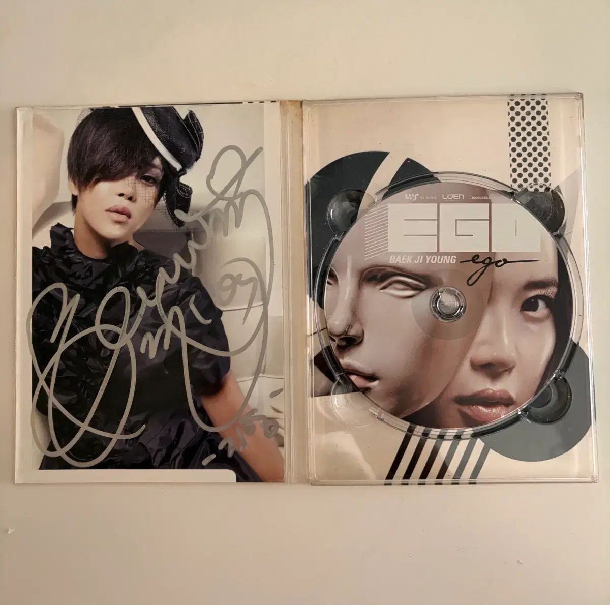 サインブック ペク・ジヨン ミニ アルバム MINI アルバム ー EGO (私の 耳に CANDY (録音) CD 6,586円