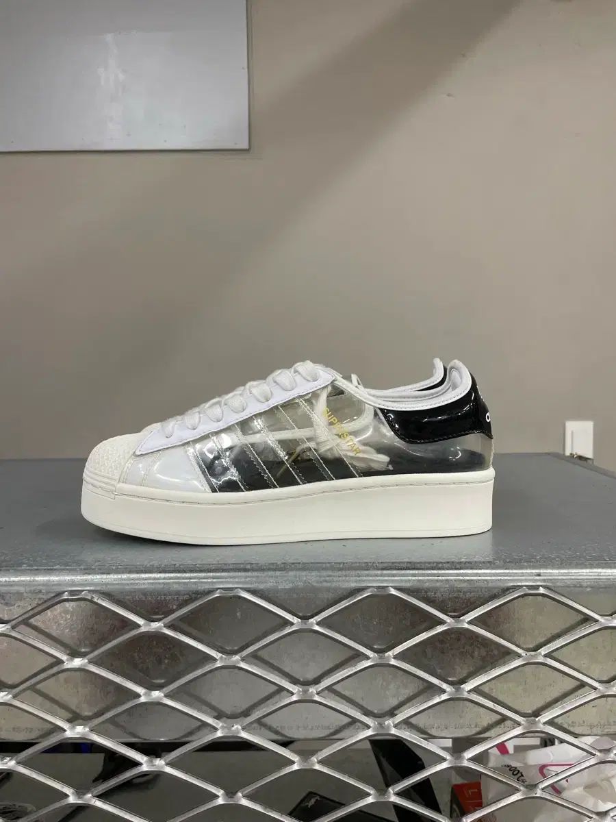 アディダス SUPERSTAR ボールド ボール 250