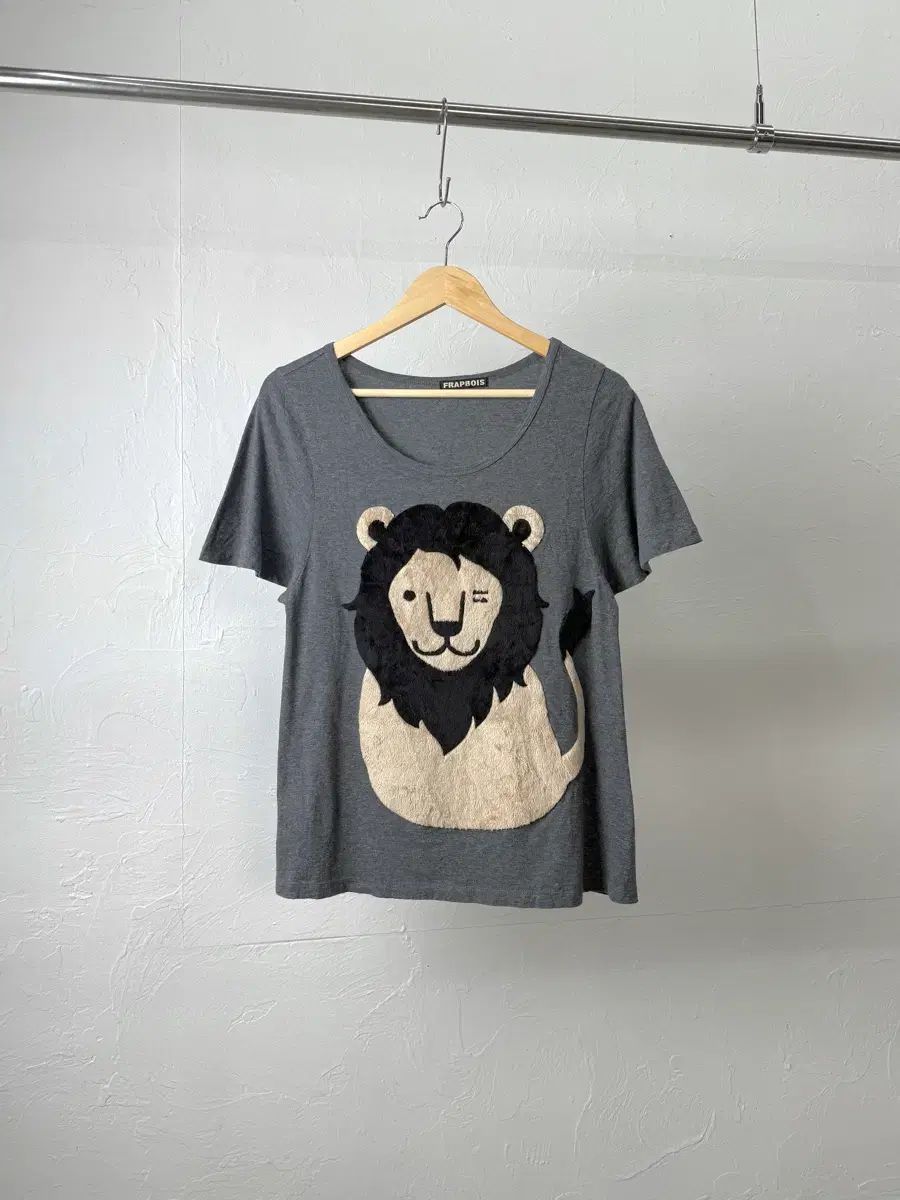 Frapbois ライオン Tシャツ 7,906円