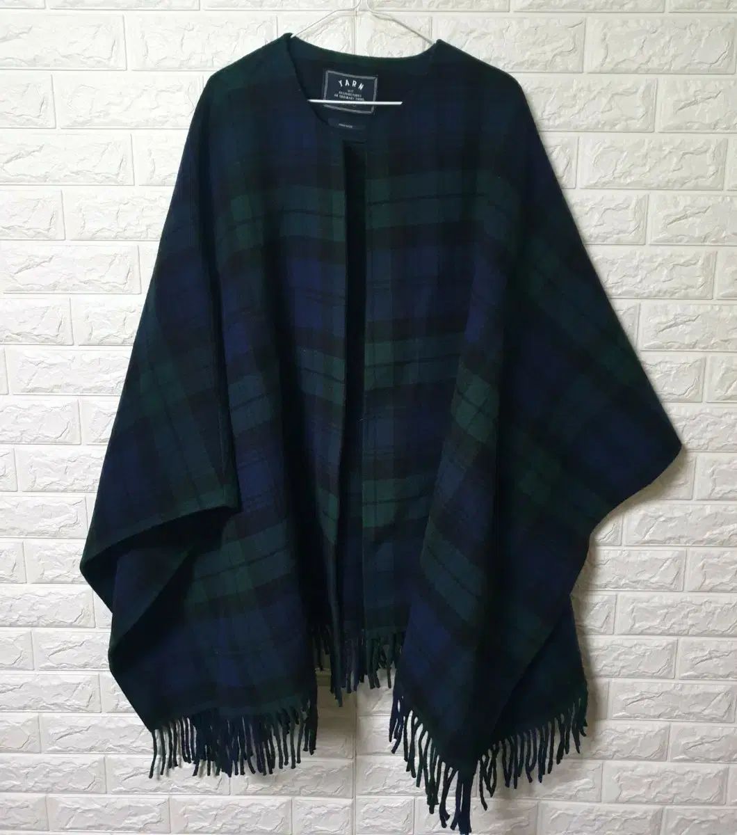 YARN タータンチェック ケープ 出品