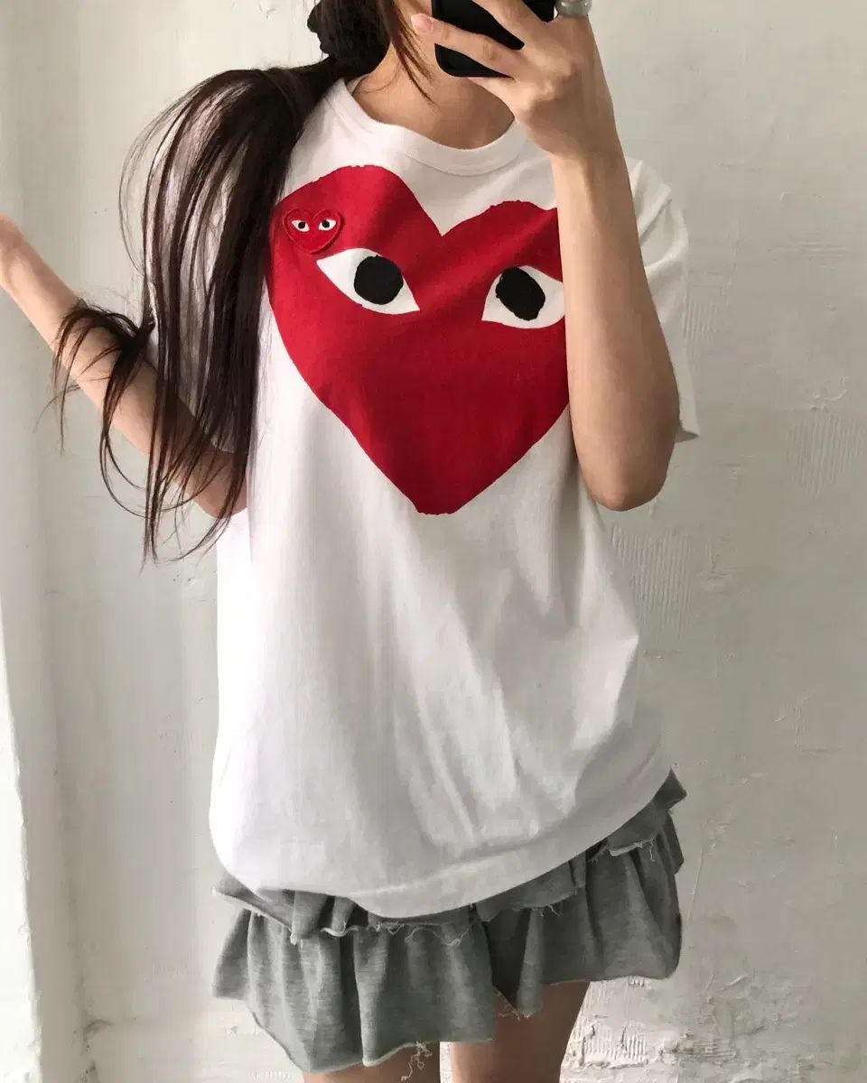 COMMEdesGARCONS コム・デ・ギャルソン 白 COLOR レッド HEART プリンティング Tシャツ